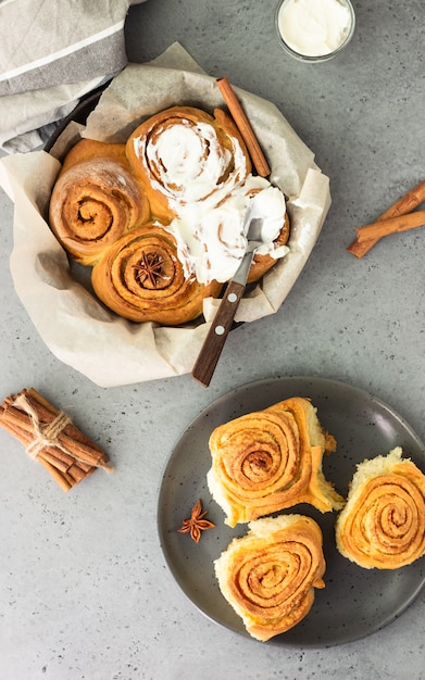 Cinnamon rolls with cream cheese icing