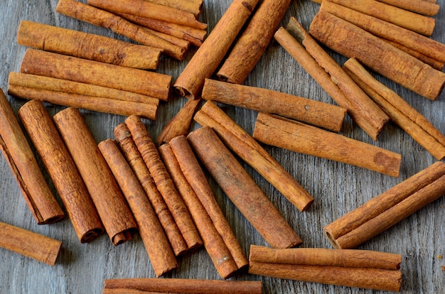 Cinnamon sticks