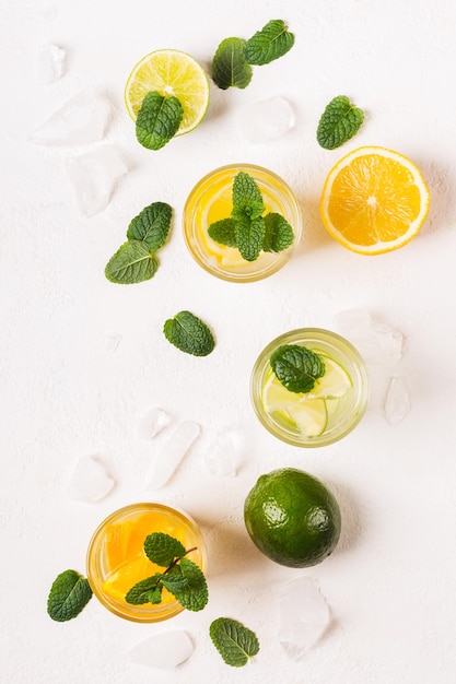 Citrus and mint extracting lemonade or detox.