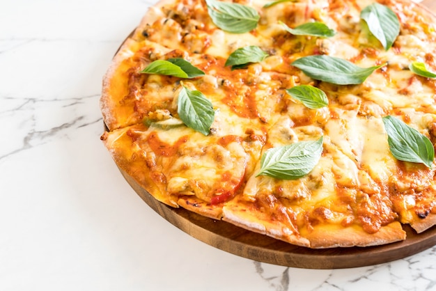 Clams pizza - Italian food 