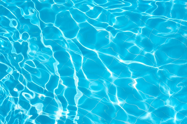 clear water in the swimming pool