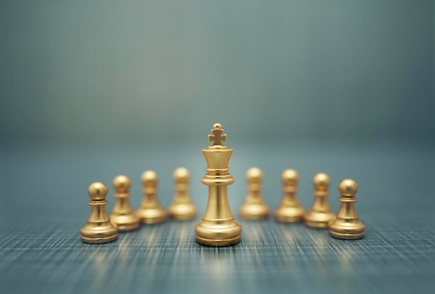 Photo close up chess pieces on dark background