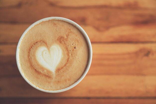 Photo close-up of coffee on table