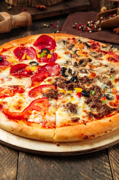 Close-up of fresh tasty pizza