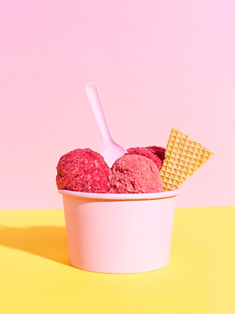 Close-up ice cream in a bowl