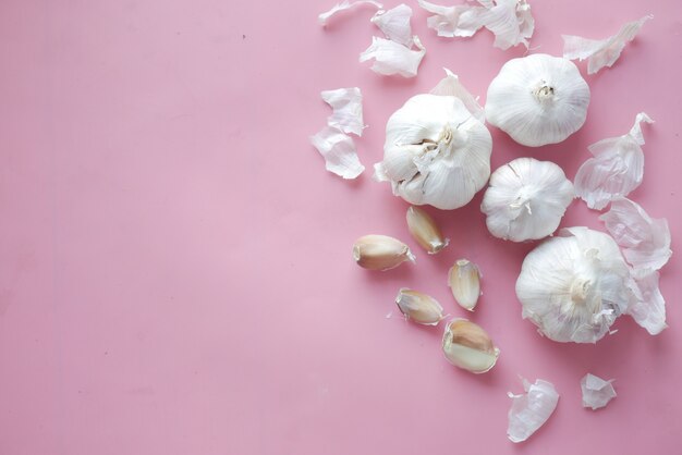 Close up pf garlic on pink background