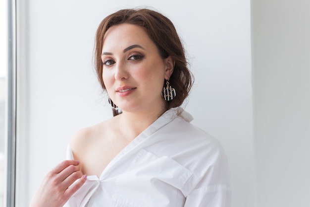 Close-up view of woman wearing a Jewelry, bijouterie and accessories.