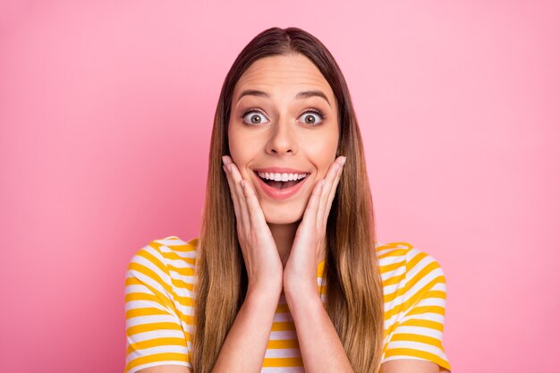 Closeup portrait of amazed cheerful girl good news reaction expression