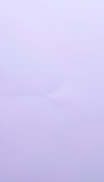 Photo a cloud that is purple and has a small line in it