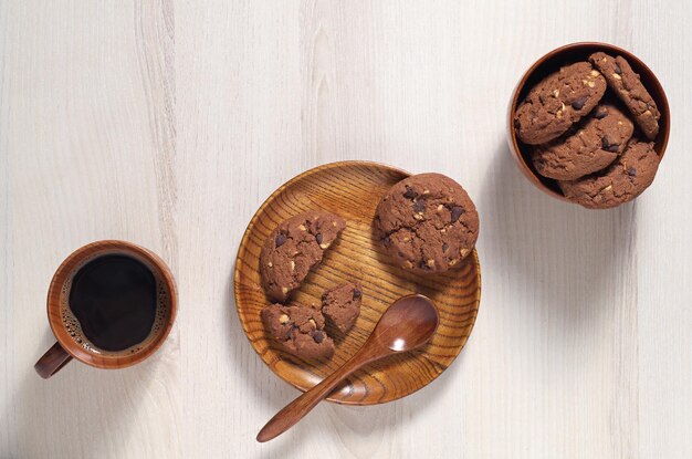 Coffee and tasty chocolate chip cookies