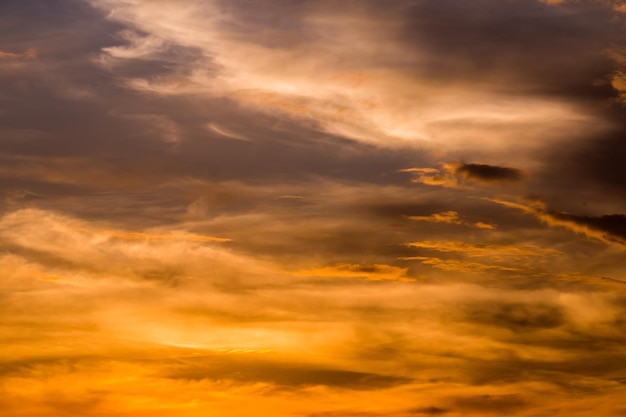 Photo colorful dramatic sky with cloud at sunset