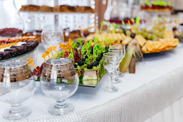 A colorfully decorated table scape awaiting guests for an al fresco dinner