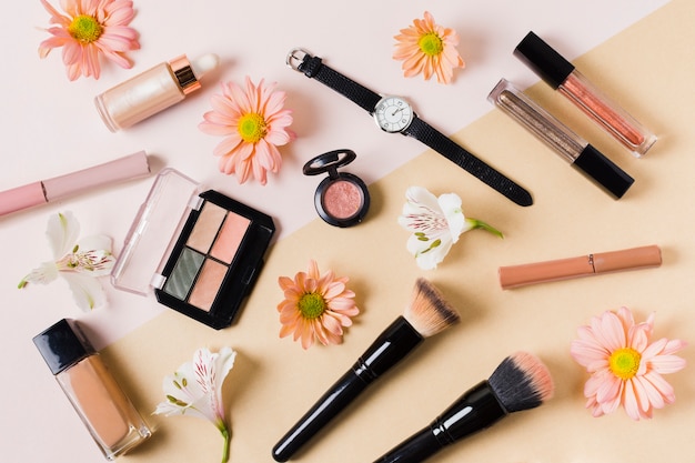 Composition with decorative cosmetics