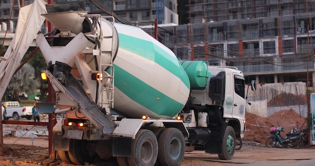 Photo concrete mixer truck on construction site work