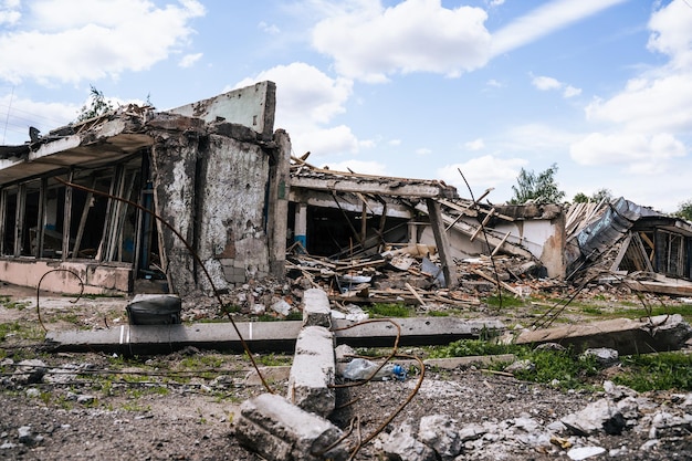 Consequences of the bombing of civilian houses Russia military invasion of Ukraine