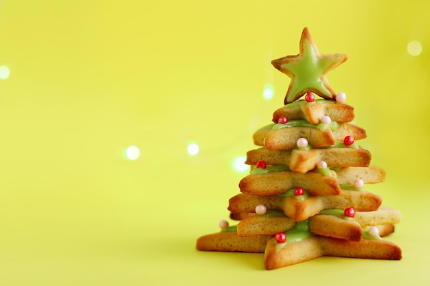 A cookie Christmas tree made by a star cookie cutter christmas table decoration