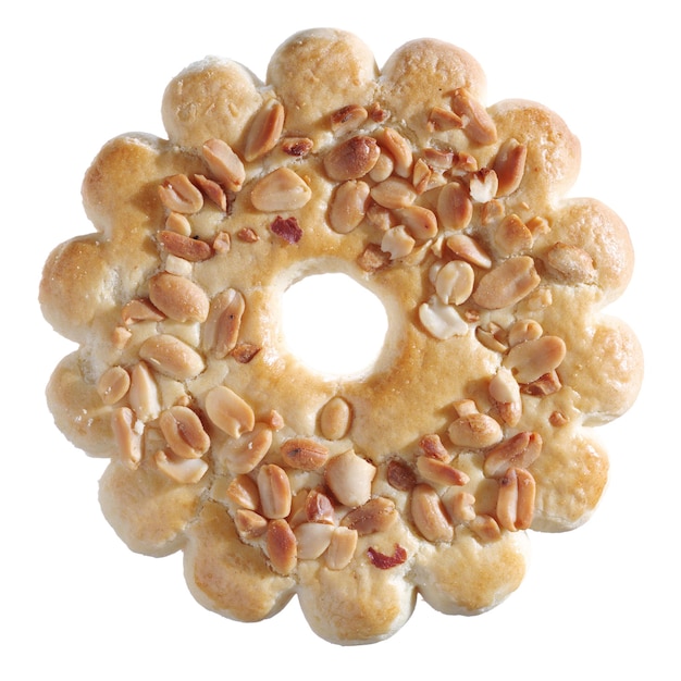 Cookie ring with peanuts