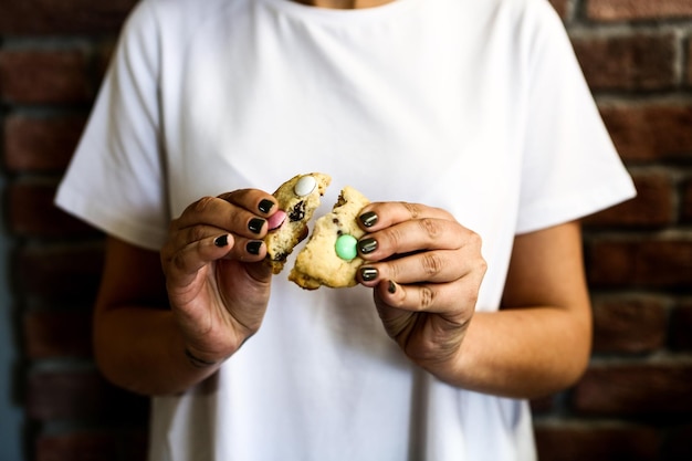 cookies with dark chocolate chips