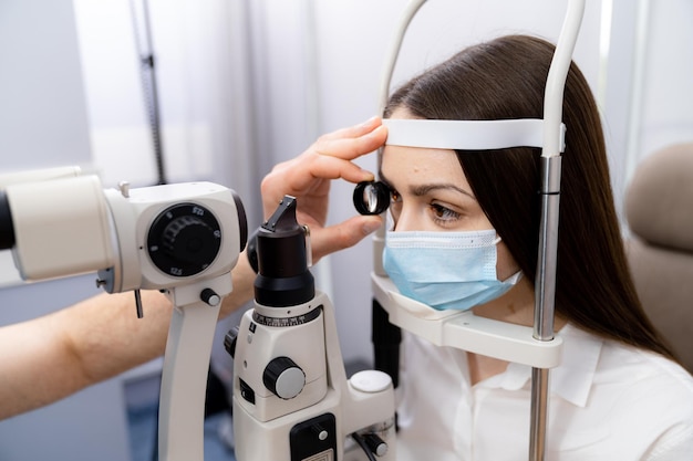 Corrective eyesight clinical equipment Professional optometry eye diagnostic