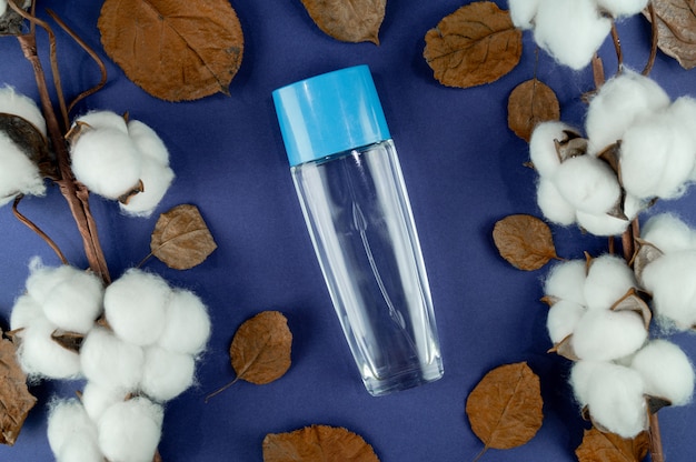 Cosmetic jar, cotton and leaves