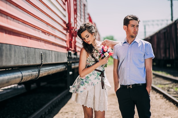 couple in love, railway station