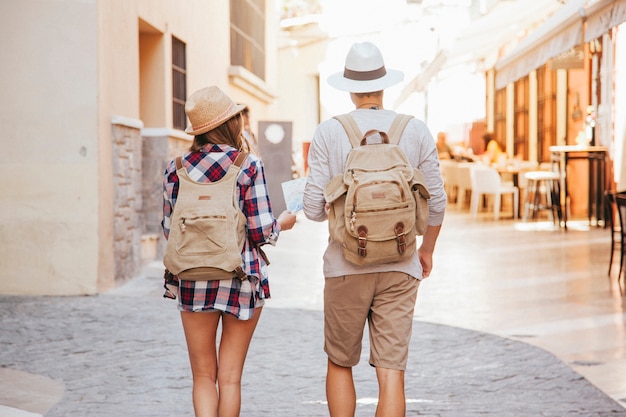 Couple visiting the city