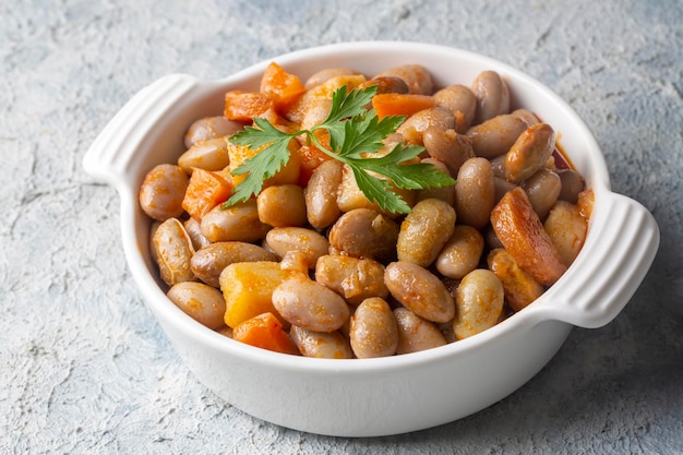 Cranberry Bean Stew Turkish Barbunya Pilaki, Potato and carrot pinto beans (Turkish name; patatesli ve havuclu barbunya)