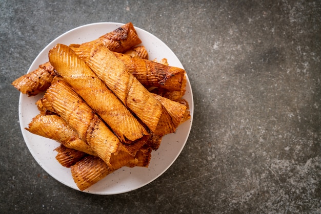 crispy dried squid rolls