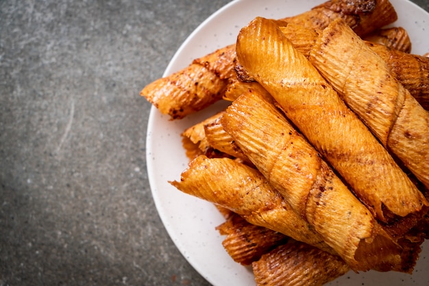 crispy dried squid rolls