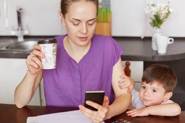 Photo cropped image of concentrated female worker does remote work