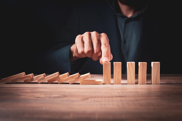 Cube blocks stop falling blocks on table