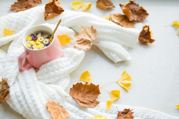 Cup table still life combination