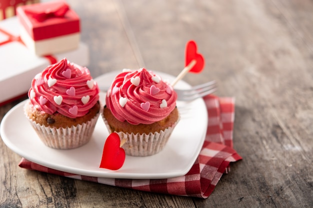 Cupcakes decorated with sugar hearts. Valentine concept