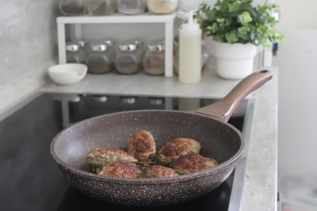 Cutlets fried in oil and in a frying pan.