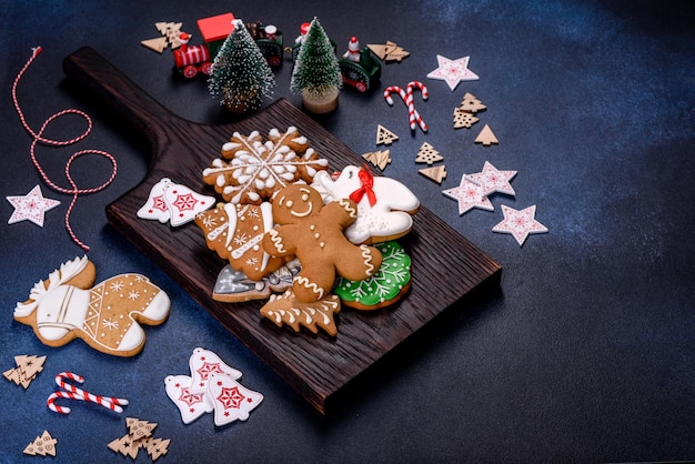 Delicious gingerbread cookies with honey ginger and cinnamon