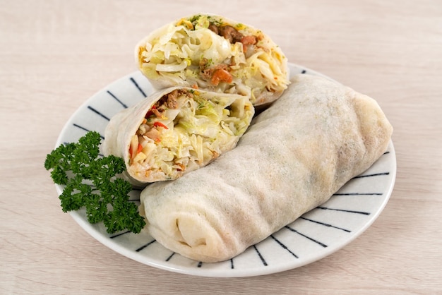 Delicious popiah lumpia Taiwanese spring roll food