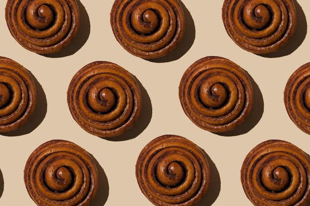 Delicious round cinnamon buns pattern