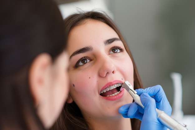 Dental treatment in the dental clinic