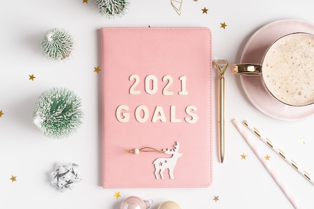 Desktop Christmas notepad with goals letters text