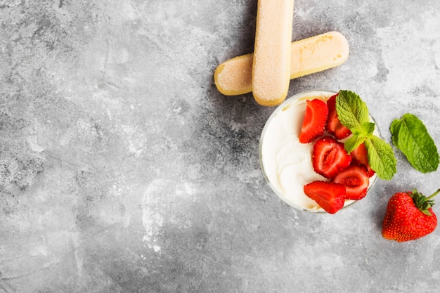 Dessert tiramisu with strawberry 