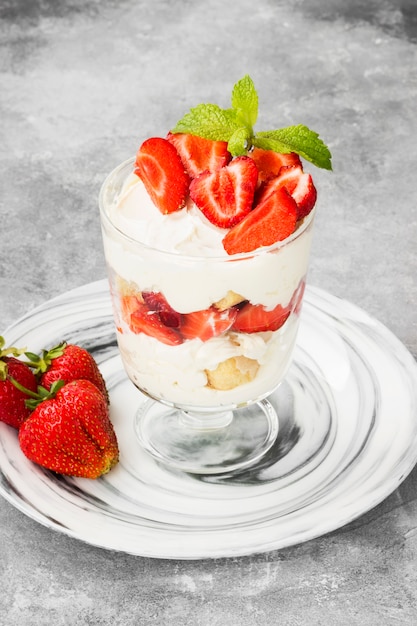 Dessert tiramisu with strawberry 