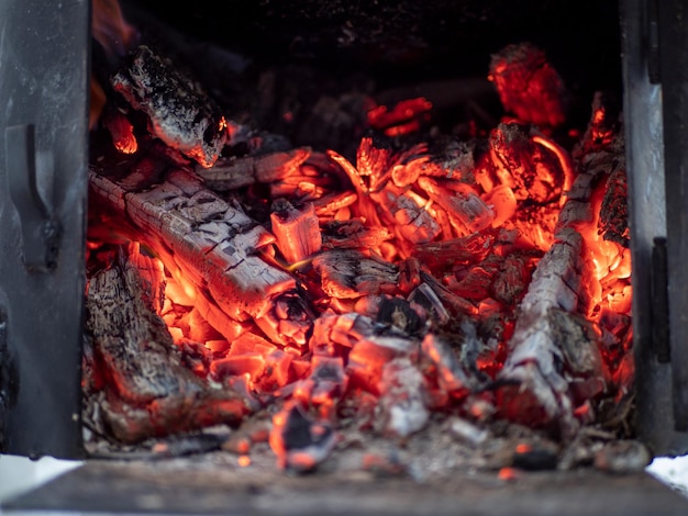 Details of charcoal in the furnace