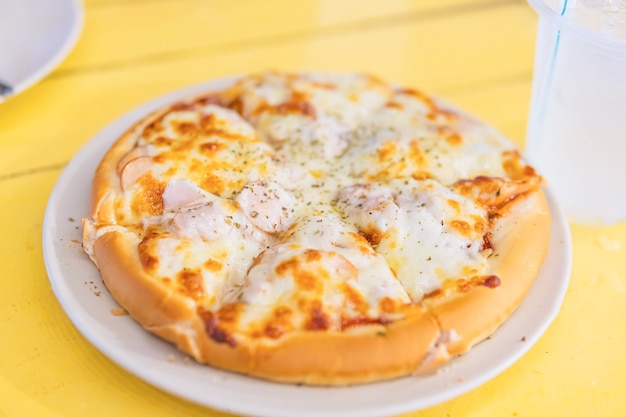 Details of fresh baked bacon pizza