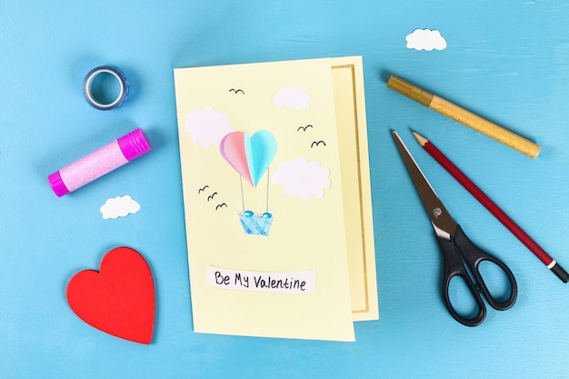 Photo diy valentines day greeting card on 14 february