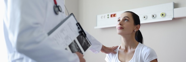 Doctor communicates with patients in hospital medical examination and diagnosis