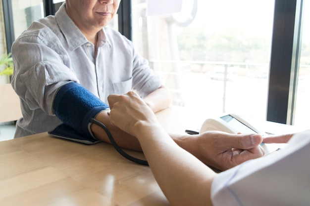 The doctor measured the patient's pressure with a pressure gauge.