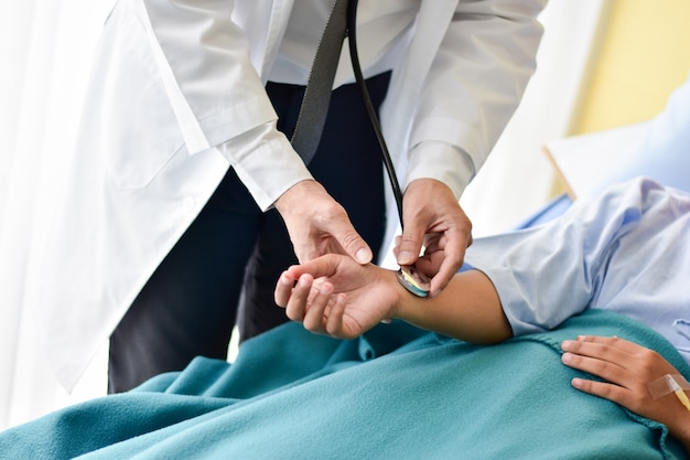 Doctor and patient, hospital