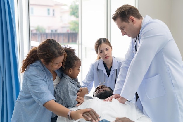 The doctor puts a splint on a patient with a leg