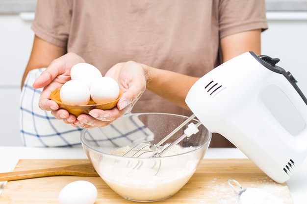 dough. bread.egg mixer