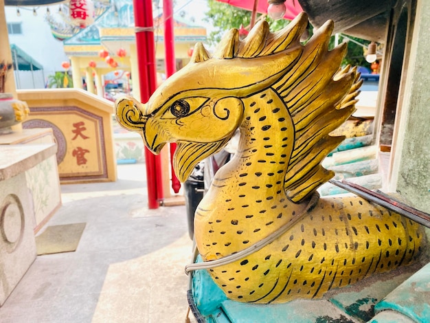 Dragon statue dragon symbol dragon Chinese is a beautiful Thai and Chinese architecture of shrine